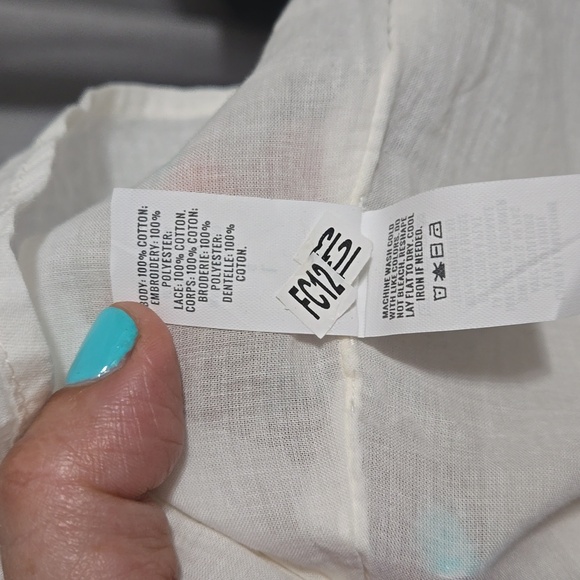 Aerie Eyelet Dress size L, adjustable straps.  off white, knee-length lightweigh - Picture 9 of 11